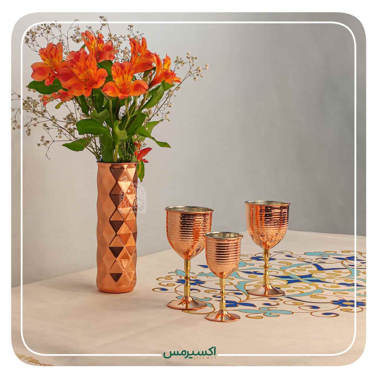 گلاسه مسی پایه برنزی طرح 1